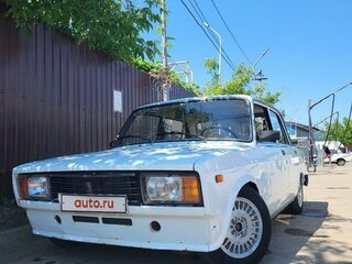 2004 Lada (ВАЗ) 2105, белый, 140000 рублей, вид 1