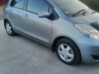 2009 Toyota Vitz II (XP90), серый, 710000 рублей, вид 4