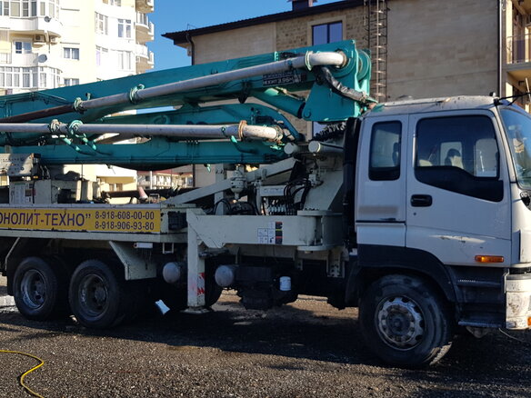 2010 Isuzu Автобетононасос, белый - вид 14
