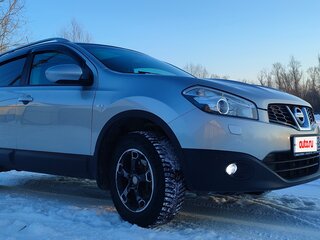 2010 Nissan Qashqai I Рестайлинг, серебристый, 1000000 рублей, вид 2