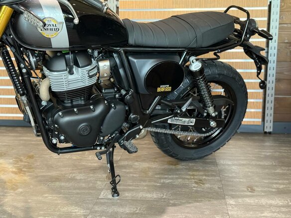 2026 Royal Enfield Bear 650, чёрный, 737000 рублей - вид 6