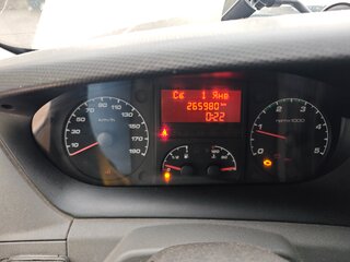 2014 Iveco Daily, белый, 2300000 рублей, вид 5