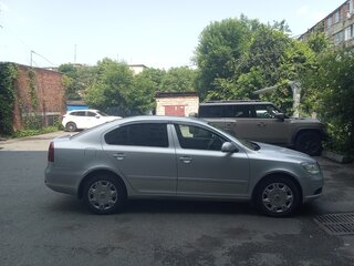 2013 Skoda Octavia II (A5) Рестайлинг, серебристый, 650000 рублей, вид 3