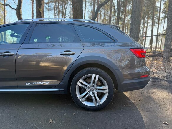 2016 Audi A4 allroad V (B9), коричневый, 2740000 рублей - вид 12