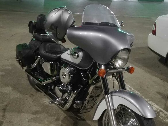 2001 Honda Shadow 750, серебристый, 600000 рублей - вид 4