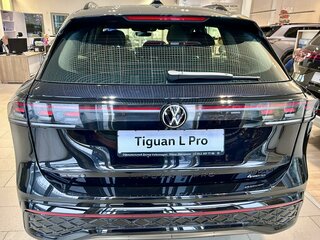 2026 Volkswagen Tiguan L Pro III (China Market), чёрный, 5595000 рублей, вид 3