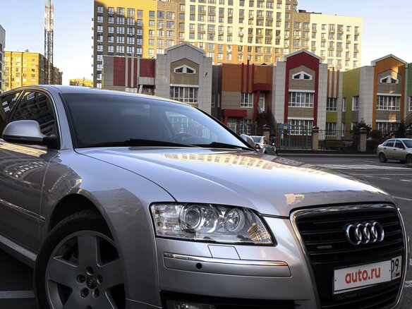 2007 Audi A8 Long II (D3) Рестайлинг 2, серебристый, 1100000 рублей - вид 2