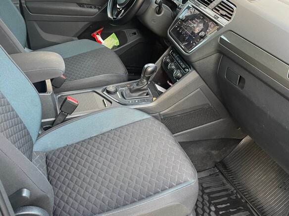 2019 Volkswagen Tiguan II, белый, 1800000 рублей - вид 9