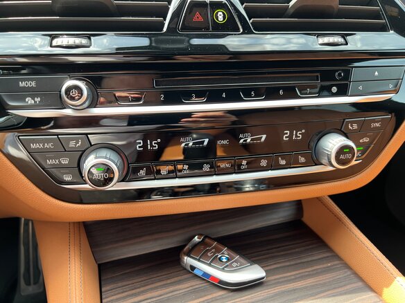 2018 BMW 6 серии Gran Turismo 630d xDrive IV (G32), серый, 3555000 рублей - вид 17