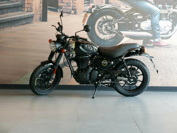 2025 Royal Enfield Hunter, чёрный, 462000 рублей - вид 11