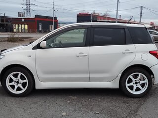 2002 Toyota Ist I, белый, 500000 рублей, вид 4