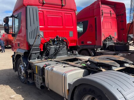 2012 Iveco Stralis, красный, 1950000 рублей, вид 3