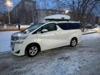 2018 Toyota Vellfire II Рестайлинг, белый, 4400000 рублей, вид 3