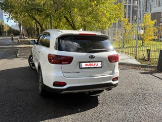 2019 Kia Sorento III Prime Рестайлинг, белый, 3200000 рублей, вид 3