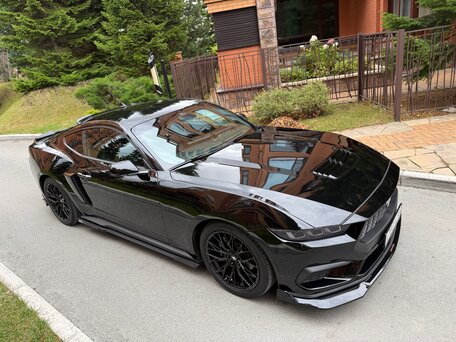 2023 Ford Mustang VII, чёрный, 6075000 рублей, вид 3