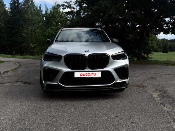 2020 BMW X5 M III (F95), белый, 8100000 рублей - вид 1