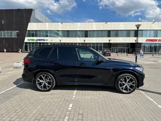 2019 BMW X5 30d IV (G05/G18), чёрный, 5950000 рублей, вид 4