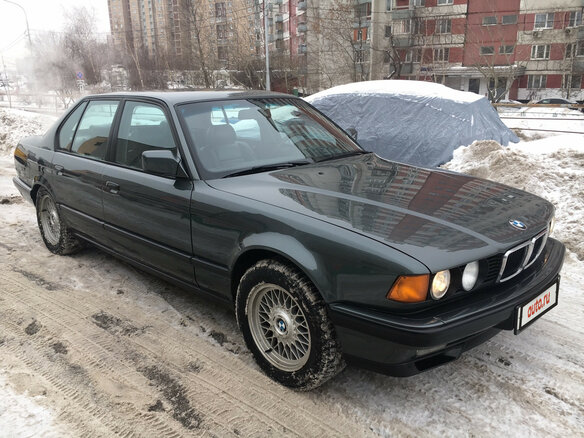 1990 BMW 7 серии 750i II (E32), серый - вид 7