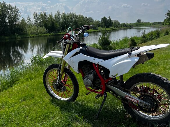 2021 BSE J1, красный, 120000 рублей