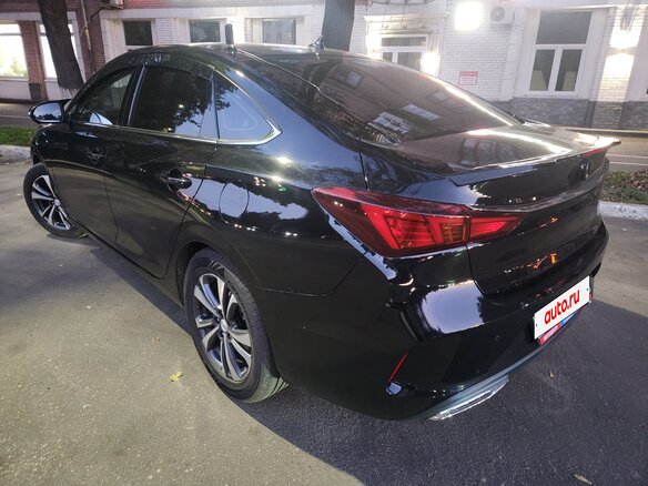 2023 Changan Eado Plus I, чёрный, 1545000 рублей - вид 2