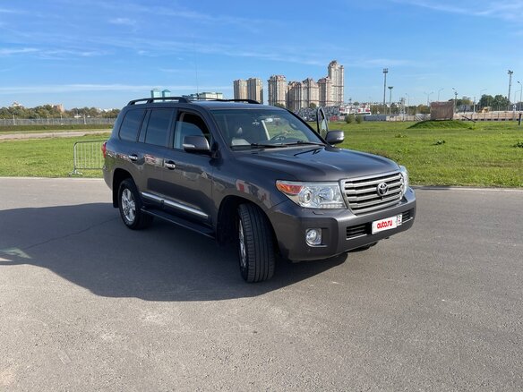 2012 Toyota Land Cruiser 200 Series Рестайлинг 1, серый, 4350000 рублей - вид 5