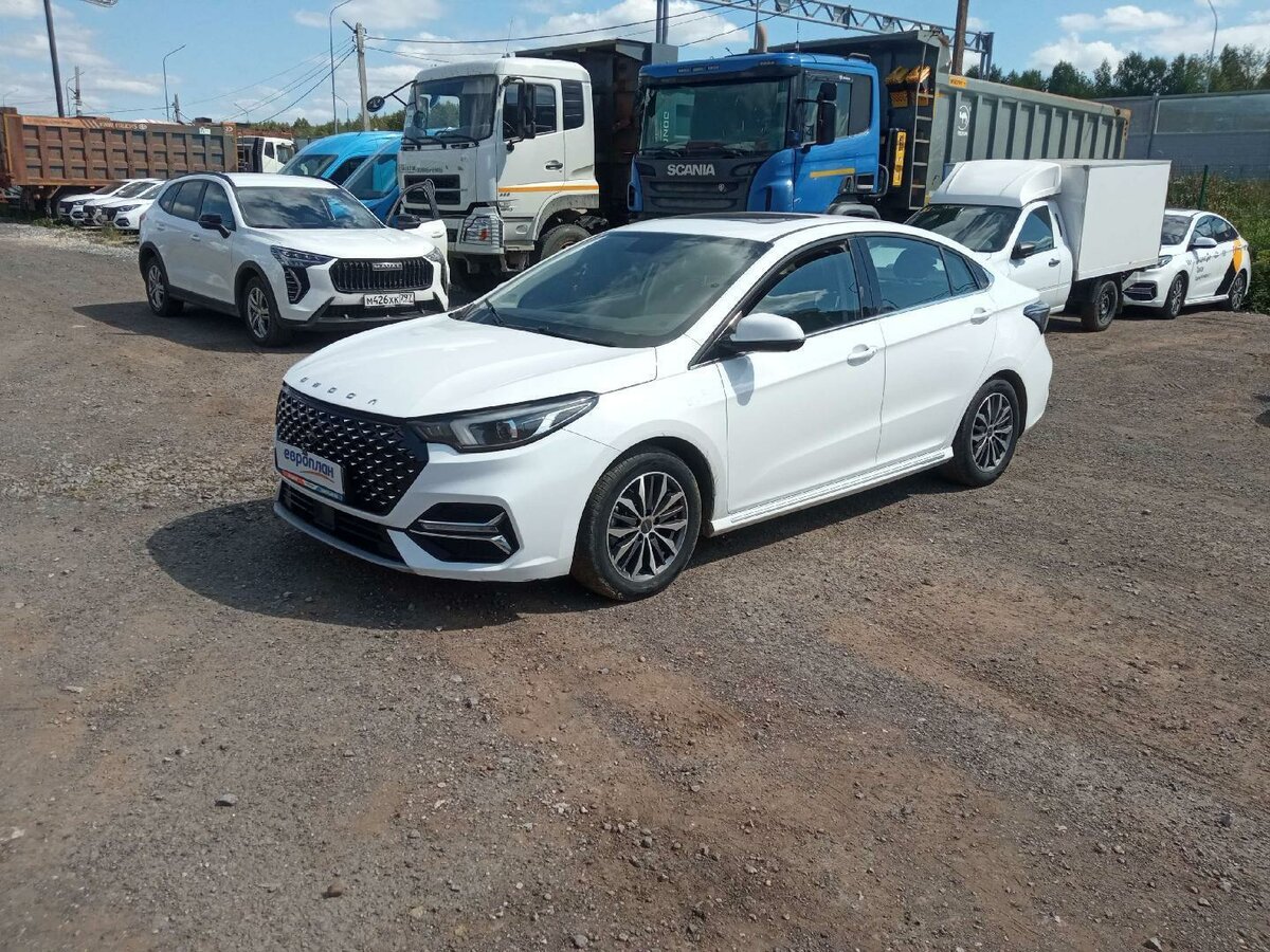 Открыть фотографии: Omoda S5