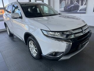 2016 Mitsubishi Outlander III Рестайлинг 2, белый, 1449000 рублей, вид 3