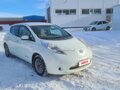 2011 Nissan Leaf (EM61) I (ZE0/AZE0), белый, 750000 рублей - вид 1