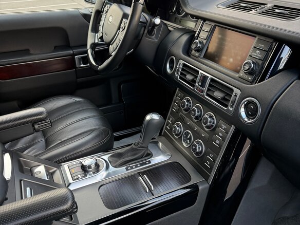 2006 Land Rover Range Rover Supercharged III Рестайлинг, чёрный, 2500000 рублей - вид 8