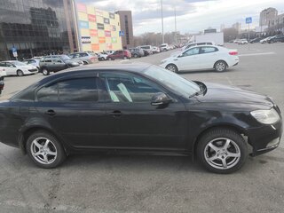 2009 Skoda Octavia II (A5) Рестайлинг, чёрный, 480000 рублей, вид 5