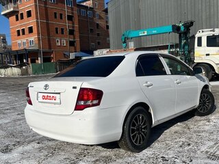 2011 Toyota Corolla Axio X (E140, E150) Рестайлинг, белый, 1050000 рублей, вид 3