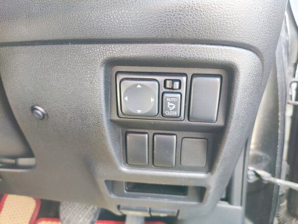 2011 Nissan Juke I, коричневый, 630000 рублей - вид 13