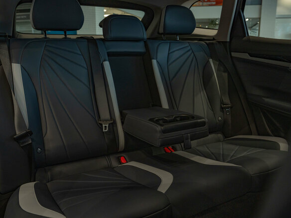 2026 Geely Atlas II, чёрный, 4224990 рублей - вид 27