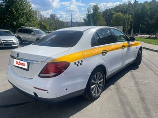 2019 Mercedes-Benz E-Класс 200 d V (W213, S213, C238), белый, 1820000 рублей, вид 4