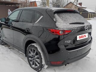 2017 Mazda CX-5 II, чёрный, 2450000 рублей, вид 5