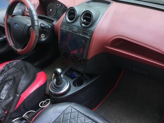 2007 Ford Fiesta Mk5, красный, 420000 рублей, вид 2