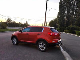 2013 Kia Sportage III, оранжевый, 1399999 рублей, вид 4