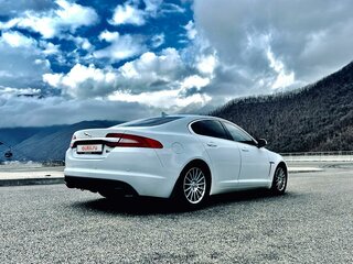 2013 Jaguar XF I Рестайлинг, белый, 1600000 рублей, вид 1