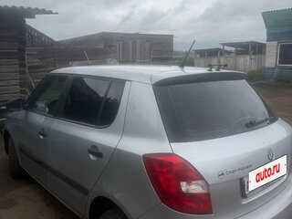 2012 Skoda Fabia II Рестайлинг, серебристый, 300000 рублей, вид 2