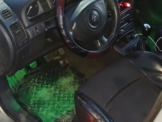 2002 Renault Laguna II, зелёный, 430000 рублей, вид 4