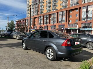 2008 Ford Focus II Рестайлинг, серый, 550000 рублей, вид 4