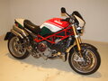 2006 Ducati Monster S4, красный - вид 3