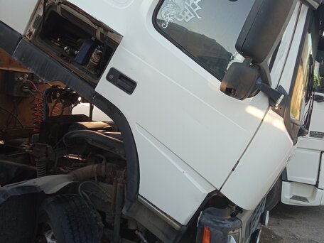 2007 Volvo FM, белый, 1300000 рублей, вид 2