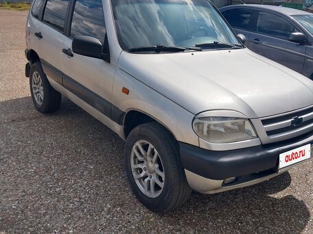 2003 Chevrolet Niva I, серебристый, 275000 рублей, вид 1