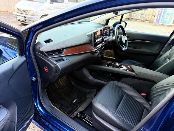 2022 Nissan Note Aura III, синий, 2555000 рублей - вид 14