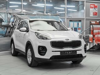 2017 Kia Sportage IV, белый, 1549000 рублей, вид 3