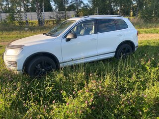 2017 Volkswagen Touareg II Рестайлинг, белый, 3950000 рублей, вид 5