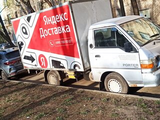 2012 Hyundai Porter, серебристый, 600000 рублей, вид 2