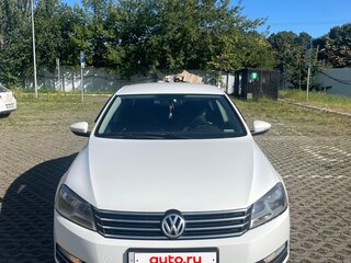 2011 Volkswagen Passat B7, белый, 890000 рублей, вид 2