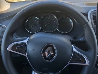 2019 Renault Logan II Рестайлинг, белый, 520000 рублей, вид 3